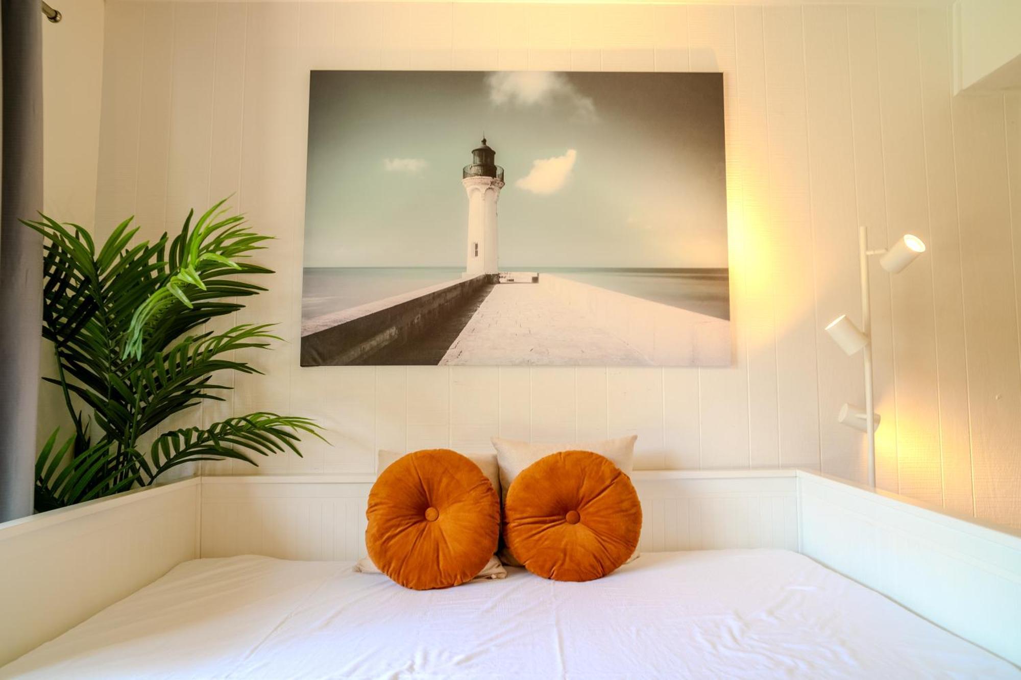 Flamingos Hideaway Stylish 1br Coastal Escape 155